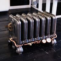 硬核整活！99公斤的百年前铸铁散热器，解锁PC DIY散热复古新玩法