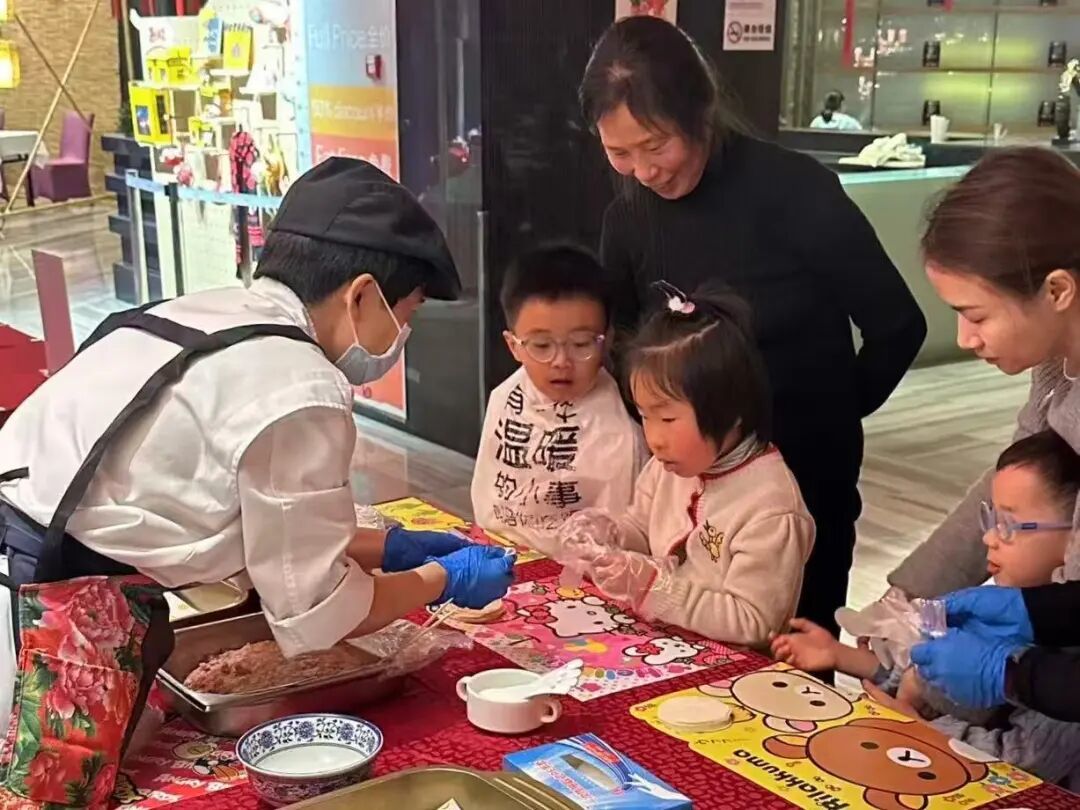 新春圆满收官 | 黄山昱城皇冠假日酒店:以徽州年俗强体验,以匠心服务守团圆