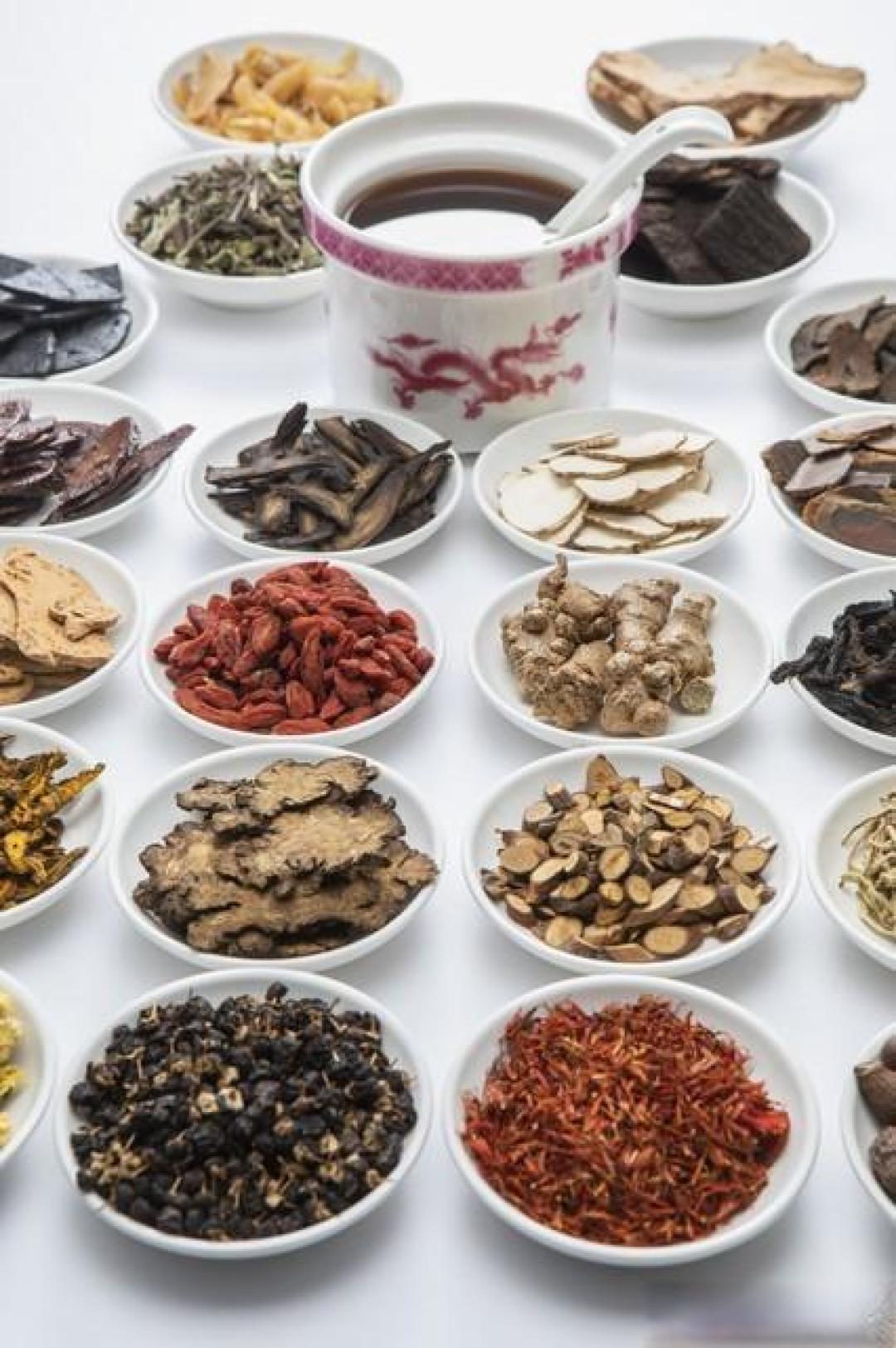 湿热不除百病缠!6种湿热舌象自测法,对症调理清湿热超实用