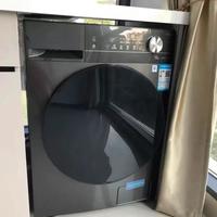 美的入门款中最热门的滚筒洗衣机——美的简尚滚筒洗衣机，一千出头就可以拿下，合适租房党、低预算买错不了