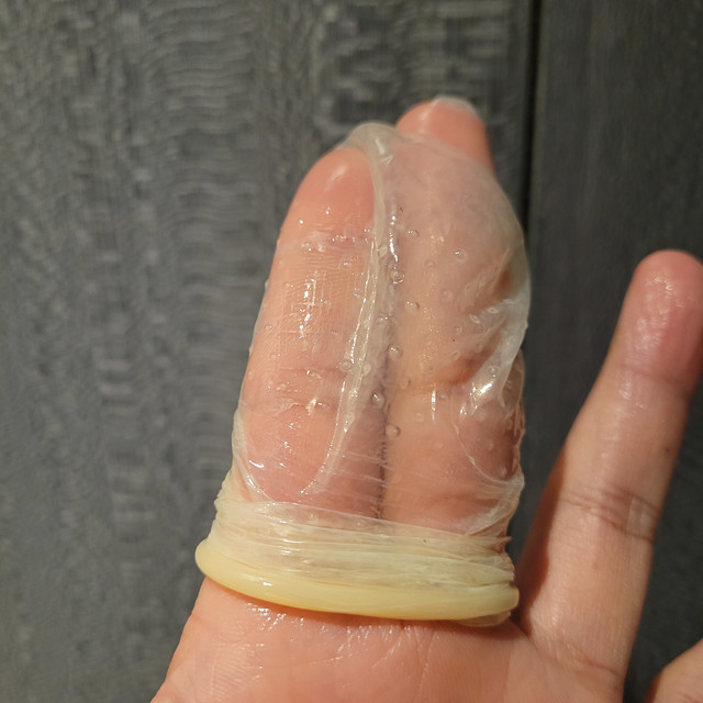 螺纹激凸小雨伞，你的第一次有我敢？