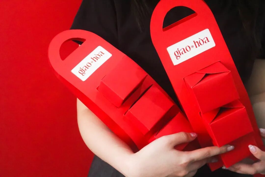 越南春节茶礼盒 GIAO HÒA:用“合盖”动作,把团圆变成真实仪式