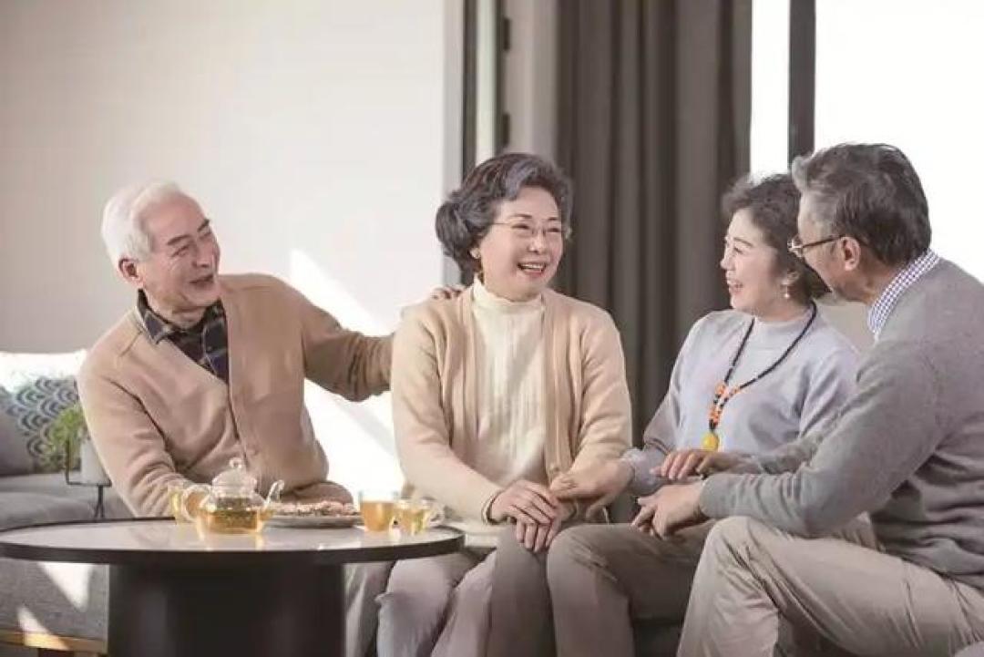 阿尔茨海默病者逐渐增多,医生提醒:50岁后,最好坚持这4个习惯
