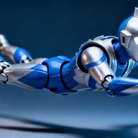 真骨雕迪迦空中型：高可动与造型还原的突破，但腰胯穿帮和配件精简成硬伤