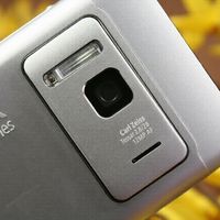 它曾让佳能紧张，现在连充电线都找不到了