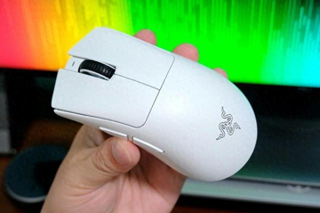 26年2月最佳游戏鼠标出炉：你买错了没？