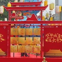 帧藏红韵，春驻山城——我镜头下的解放碑“紫禁年味”