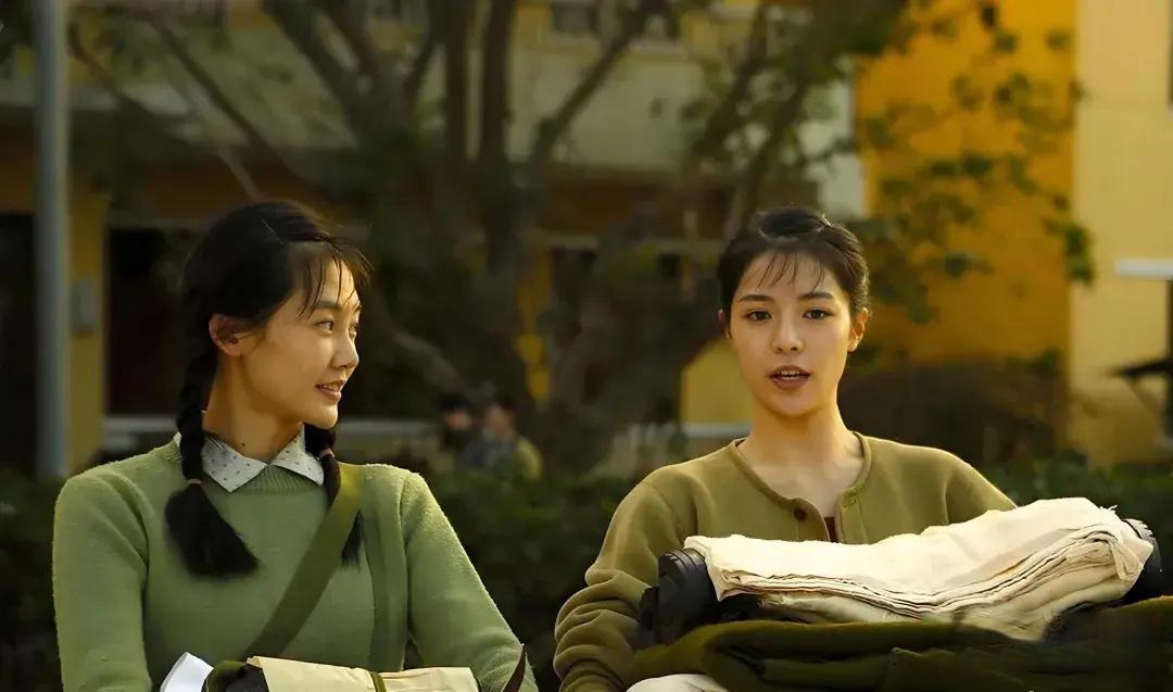 如何评价冯小刚电影《芳华》?