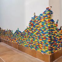 不是钢筋水泥买不起，而是乐高更有性价比！