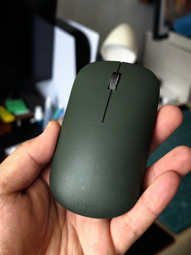 小黄鱼上涌现几十块的华为无线鼠标，没星闪这性价比也够高吧？