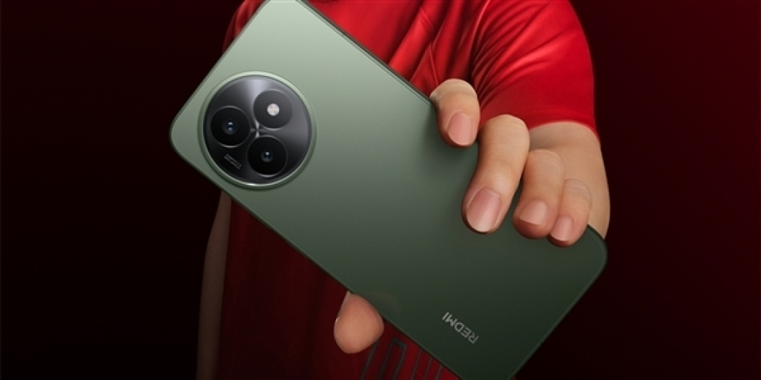 Redmi K90至尊版官宣:8500mAh电池+天玑9500+主动散热+165Hz直屏