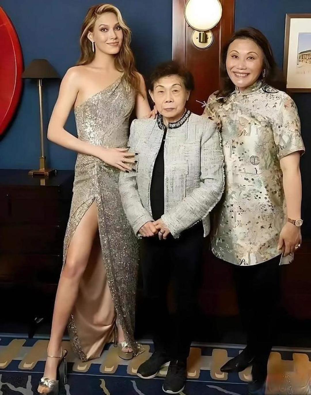 谷爱凌妈妈是她,攻读生物却成商业女强人,今母女一同参加冬奥会