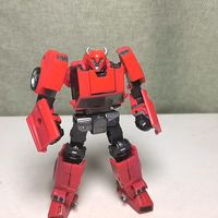 终于要出单盒了   传世对决套tfp飞过山玩具分享(视频里说成5人套了)