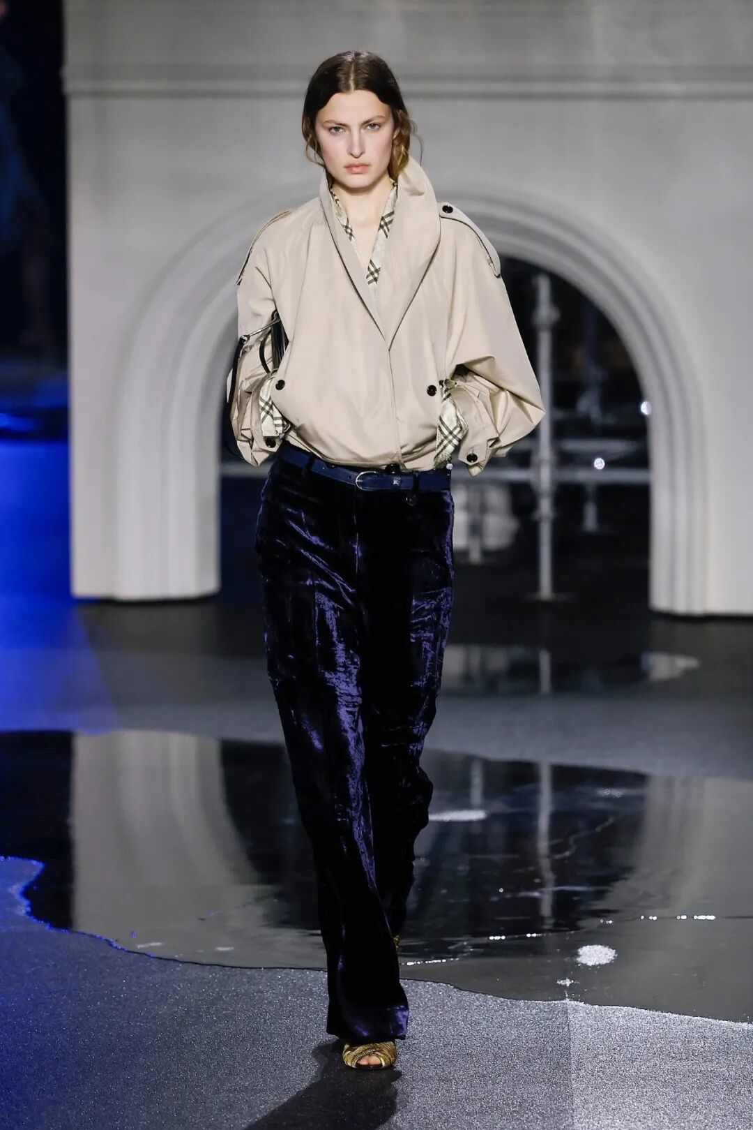 伦敦时装周 Burberry巴宝莉2026秋冬系列