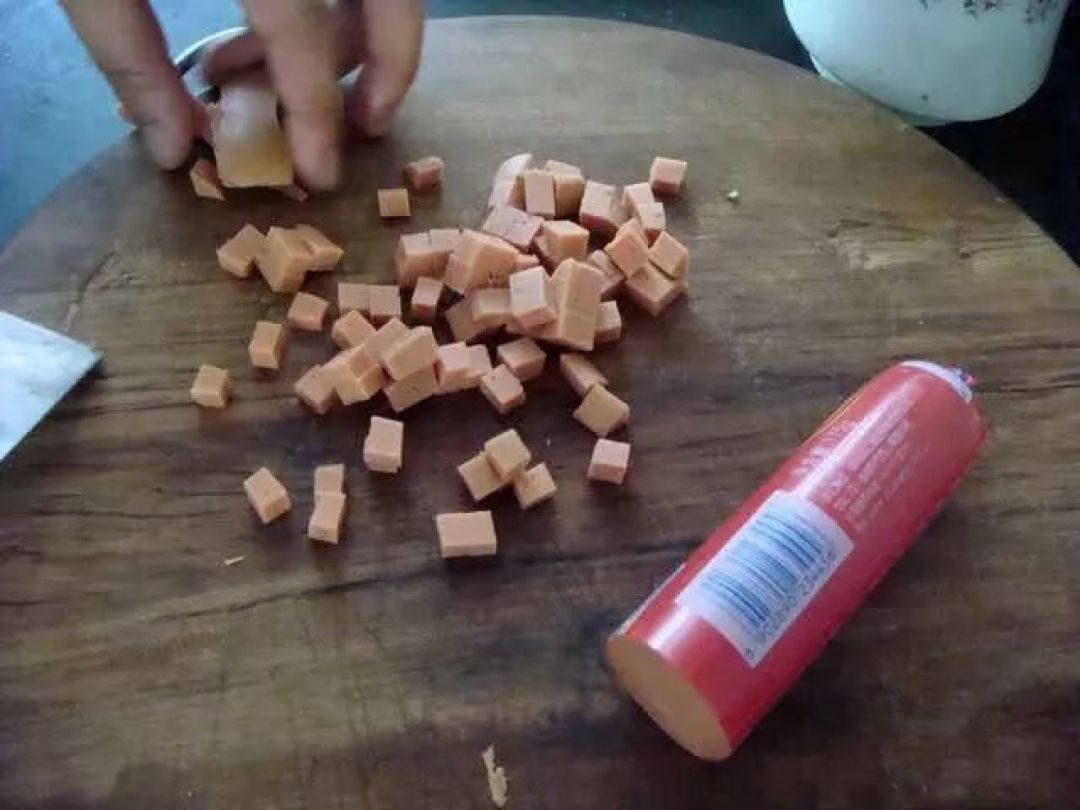 老钓手自制火腿肠饵在嘉陵江里钓鱼,总有意想不到的收获