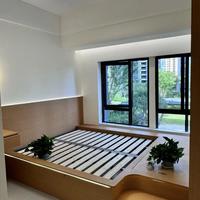 小卧室不要再放“双人床”了，学年轻人的做法，美观又实用！