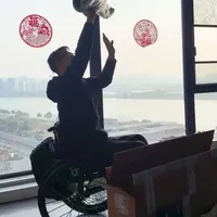 大家新年快乐！给笑笑组装一台轮椅机头！#感受骑行的独特魅力 #一般人不告诉他 #享受自由骑行