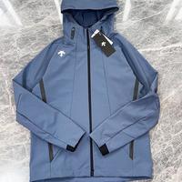 一件迪桑特4000块，东北10个男人4个穿，安踏这次赌对了