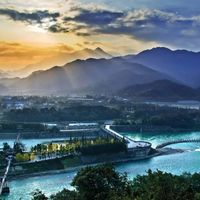 【本草四川・康养天府】融合新篇②丨山水间的康养密码！四川这些地方把本草种进文旅里