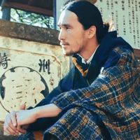 还在穿萨洛蒙？这4个运动鞋品牌，性价比高，更值得年轻人选择