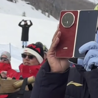 荣耀Magic V6全球首发第五代骁龙8至尊版，北斗卫星通信版支持双向消息与语音，3月20日开售