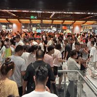 2026年2月25日，胖东来回应“针织衫仅赚1块”事件：联营服饰整体毛利率不超23%