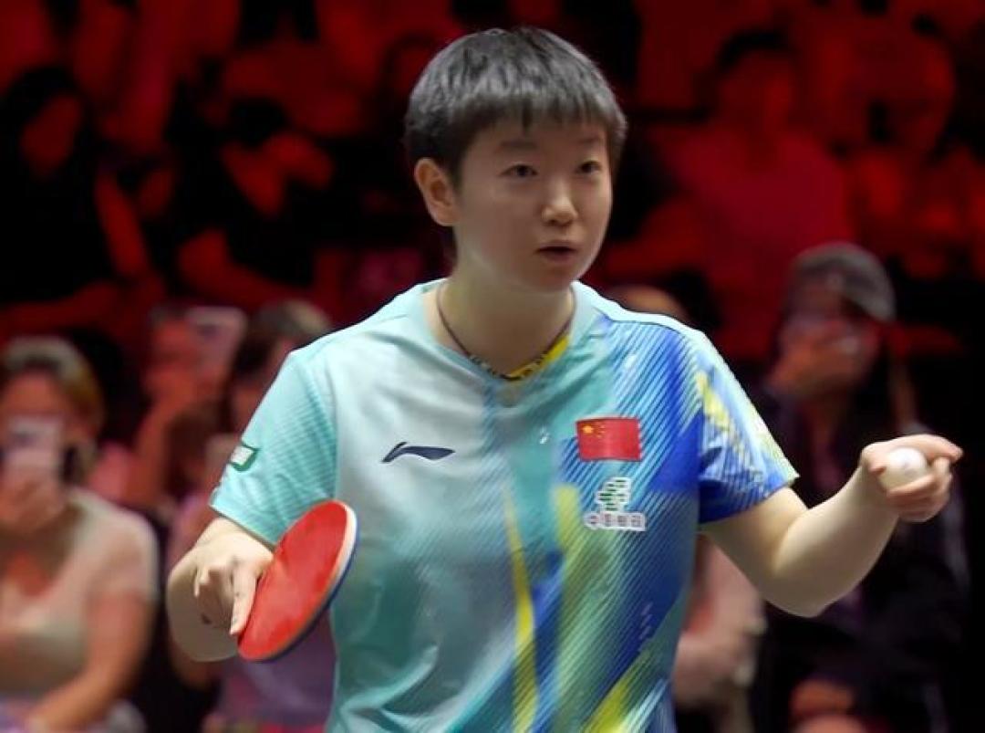 孙颖莎3-1晋级!提醒对手用鹰眼,格局和球技都赢了