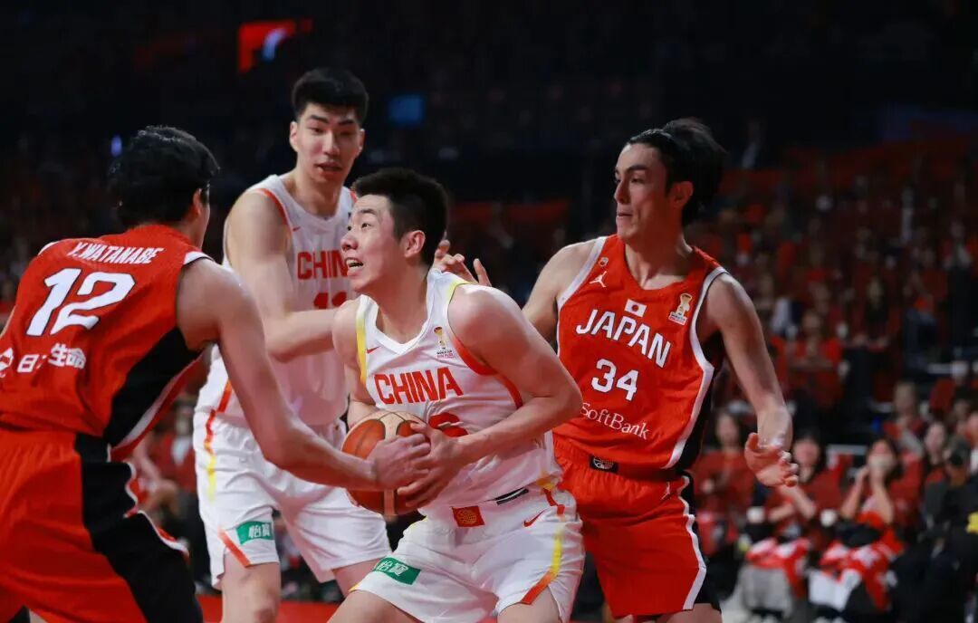 中国男篮87-80逆转日本,赵继伟实现救赎,赛后杨鸣指导评价一针见血