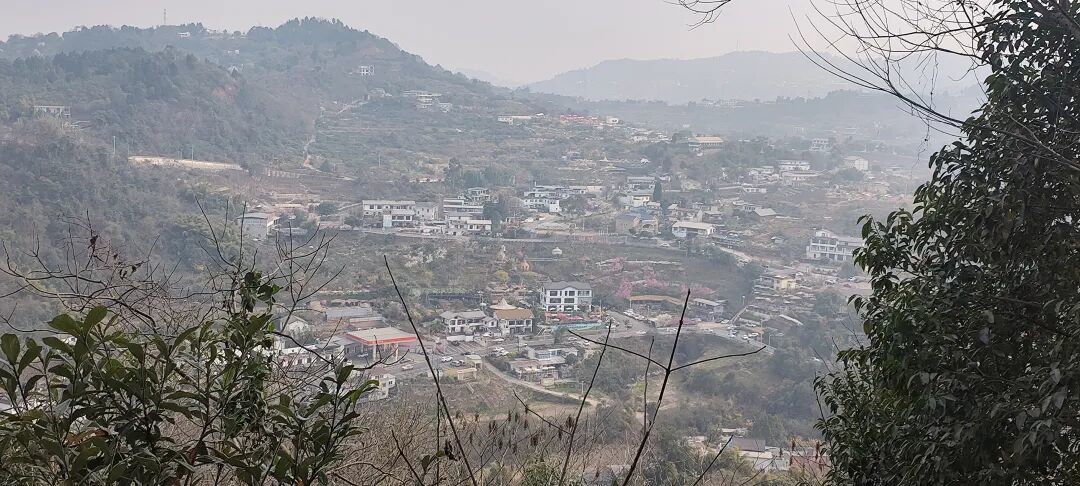 行走在川西,徒步在成都,龙泉山仰天窝徒步随笔。(户外徒步)