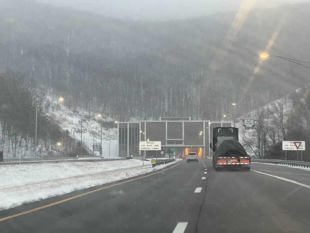 强风暴雪 - 两天2200公里特斯拉FSD冒险 - 2
