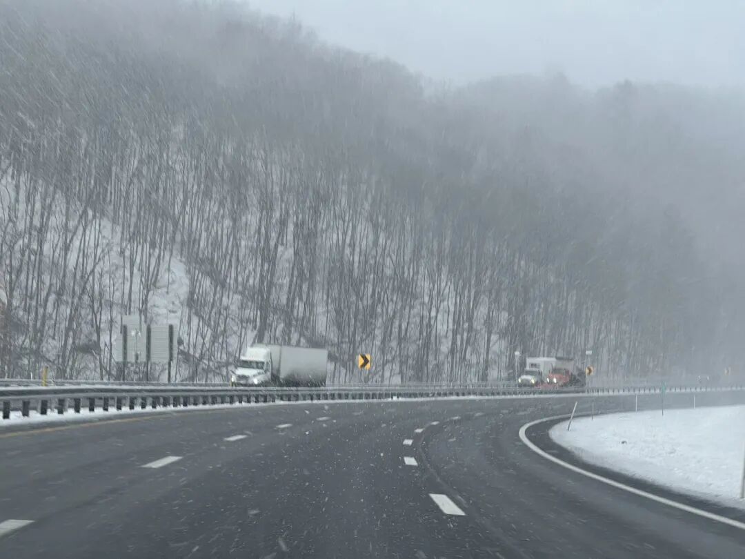 强风暴雪 - 两天2200公里特斯拉FSD冒险 - 2
