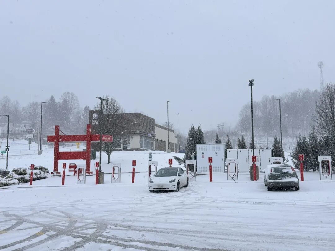 强风暴雪 - 两天2200公里特斯拉FSD冒险 - 2