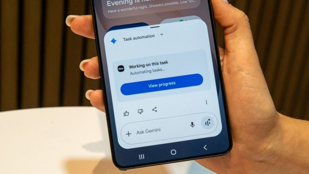 深度解析谷歌版「豆包手机」：Android 的统治者下了一盘什么棋？｜AI 器物志