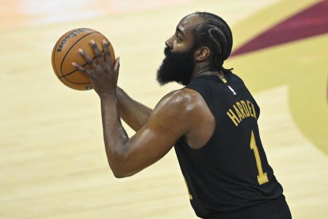高级货!哈登不出汗20分4助暴揍尼克斯 场均32分钟不当牛马真幸福