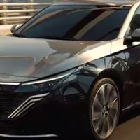 16.19万！天籁S380杀疯了：鸿蒙5.0+2.0T+女王躺椅，B级车卷翻天