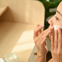 晨起脸垮浮肿，如何拯救脸垮纹黄的熬夜肌