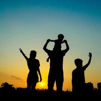 养一个“前额叶”发达的孩子：让孩子自带自控力、专注力与情绪力