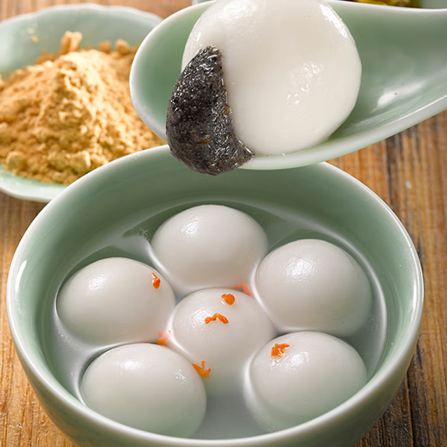 汤圆怎么来的？选甜的还是咸的？南北有啥区别？你最爱吃那一种？