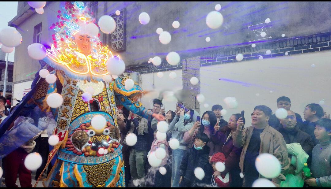 看完长乐游神才懂什么叫“春节天花板”
