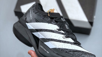 Adizero Prime X 3.0与“通勤赛道”当竞速怪兽成为我的日常快车 