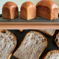 尽显芬芳的玫瑰花酱脆皮吐司