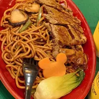 100美金能在迪士尼吃回本吗？487+用户观点大PK