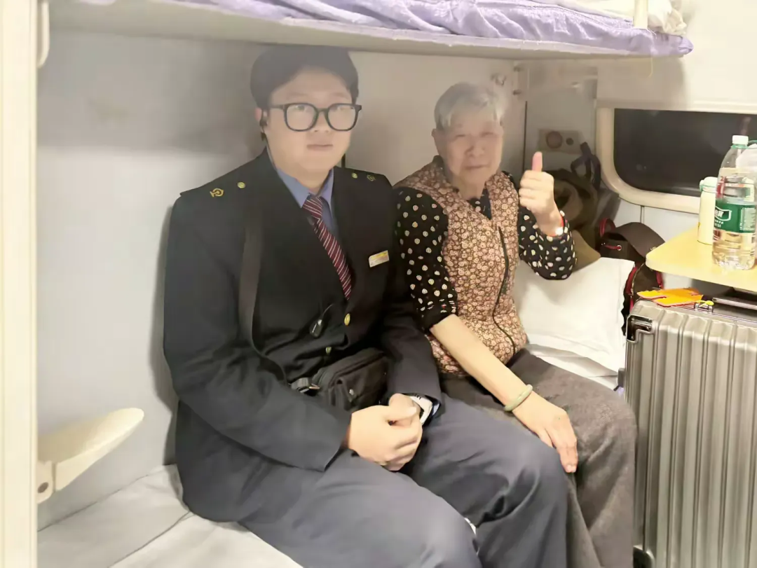 爱在旅途|Z40次列车的双重温情时刻
