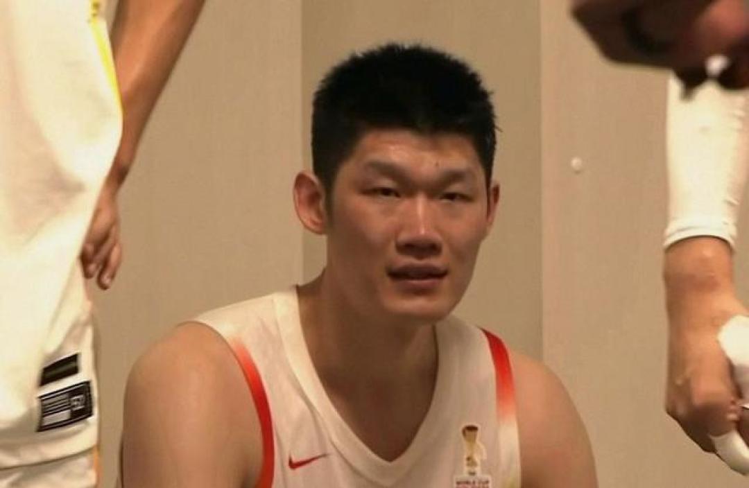 逆转日本休息室！李弘权落泪，胡金秋静坐，赵睿兴奋，郭振明笑了