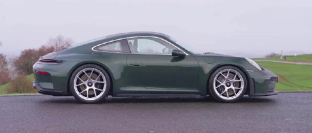 保时捷911 GT3 2025款车评：比完美更完美【中英双语】