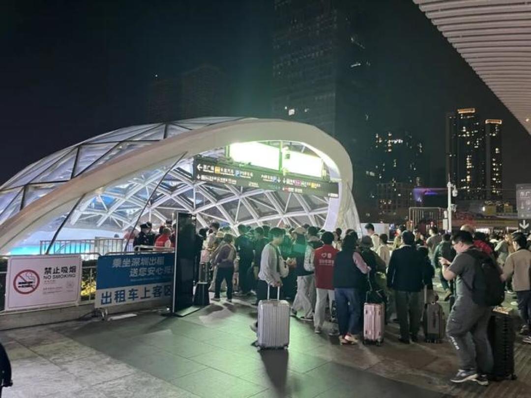 记者直击深圳北站：人山人海的背后……