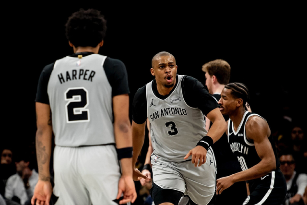 豪取11连胜,打破NBA尘封79年神纪录!3大细节证明圣城马刺回来了