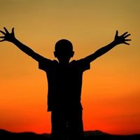 男孩地铁走丢：报出妈妈号码逗笑路人