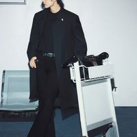 Demna执掌Gucci首秀革新：重塑经典，肖战演绎内敛新奢华