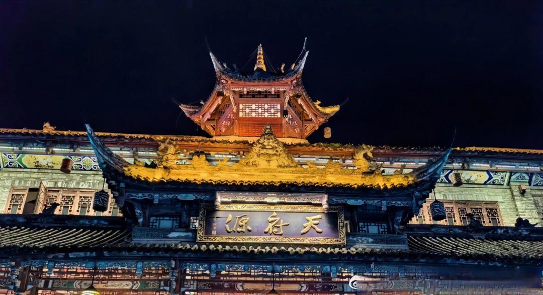 都江堰夜游新玩法!免费打卡“蓝眼泪”,邂逅蓝色梦幻星河